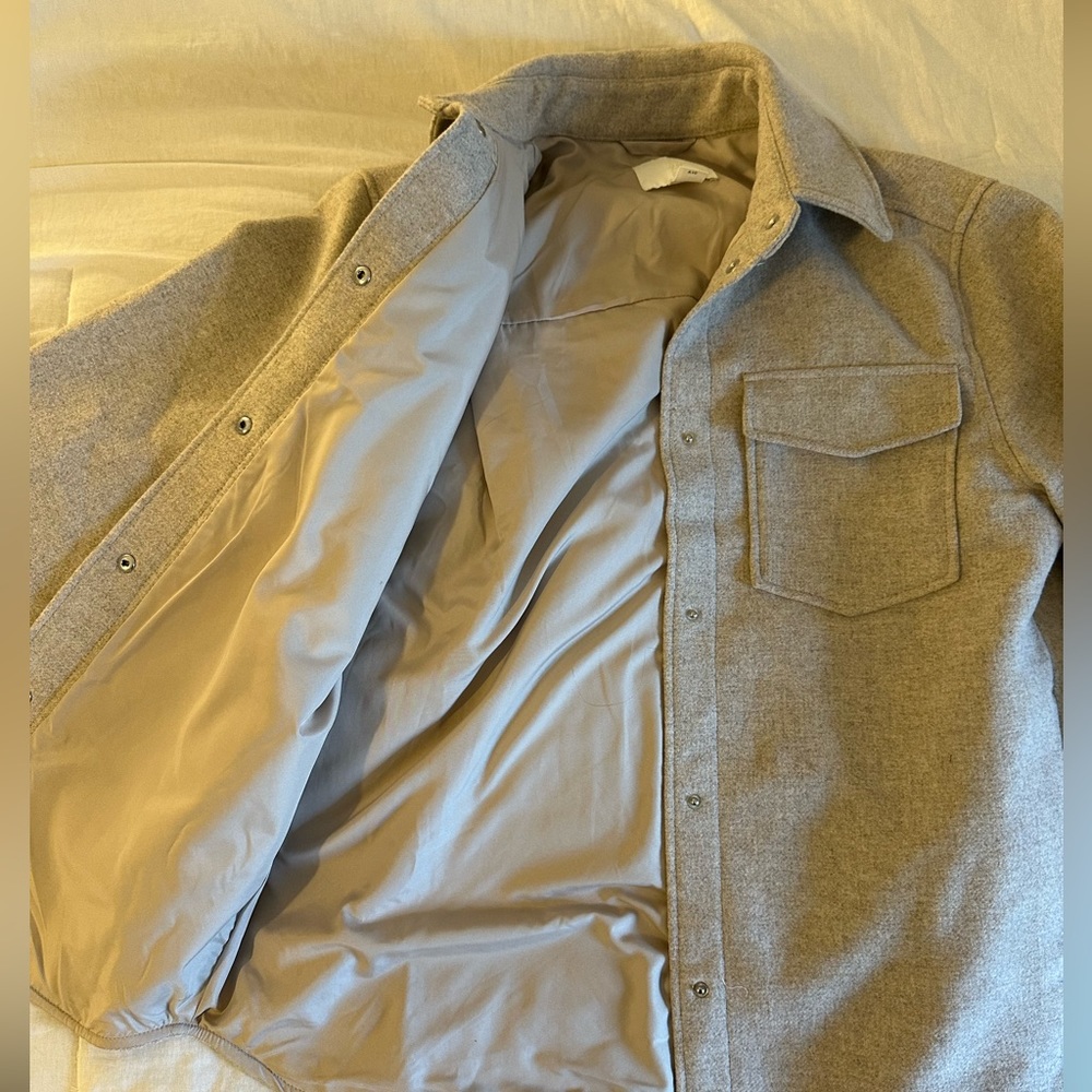 H&M oversized jacket - Picture 2 of 3